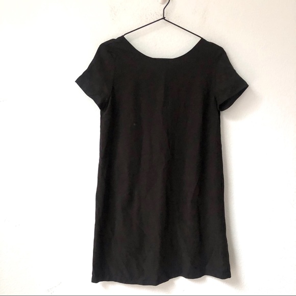 Lulus • Black Short Sleeve Mini Shift Dress - Picture 2 of 8